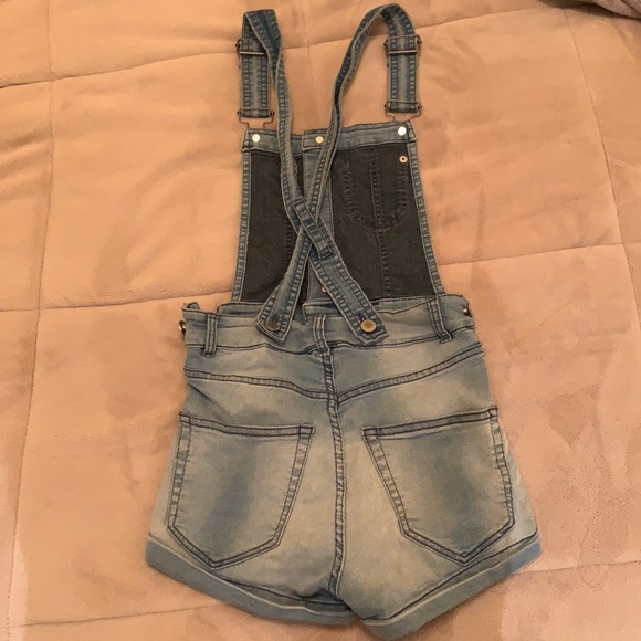 H&M short denim overalls - Picture 6 of 8